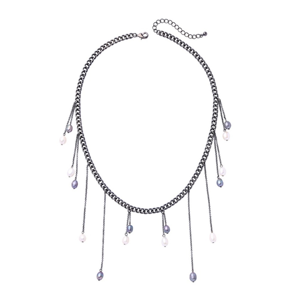 Stunning White and Black Freshwater Pearl Black Curb Chain Drop Necklace.
